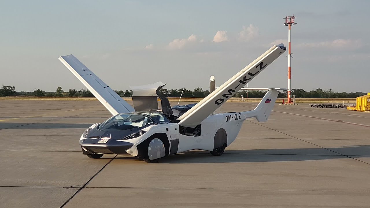 AirCar - transformácia z lietadla na auto za 2 minúty (Bratislava, 28.6.2021 © Teodor PASTERNÁK)