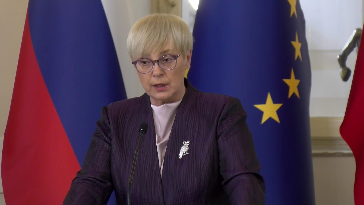 (V ŽIVO) Pirc Musar na neformalnem pogovoru z vsemi političnimi strankami