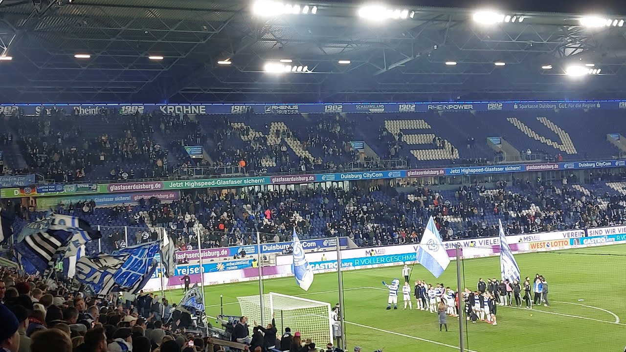 MSV Fans feiern  mit neuem Fanlied,  Träum ich von den Zebras im Europacup, Sieg
