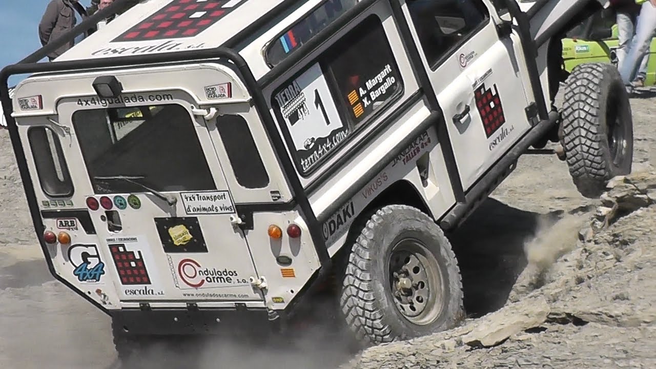 Land Rover Defender 90 2014 Trial 4x4 [Climb]