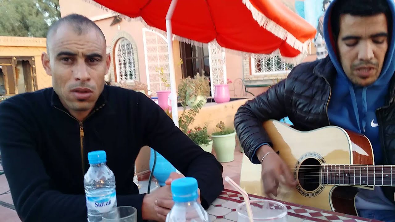 ANZAR de Meksa chantée Par Ri et Hi TAGRAWLA