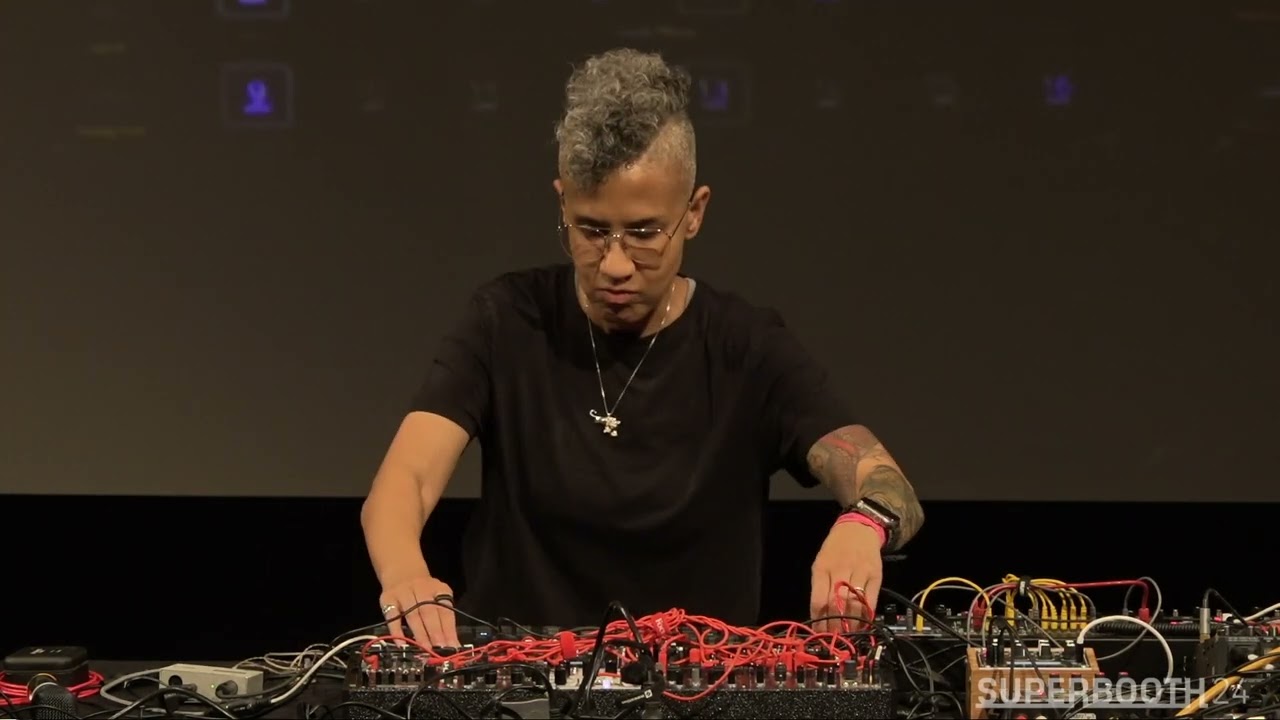 FLAME Gesprächskonzert with Trovarsi - SUPERBOOTH24