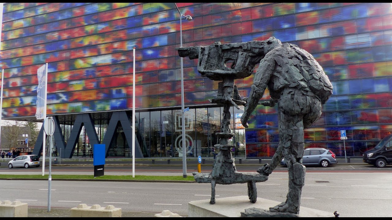 Roel neemt een kijkje - Opening vernieuwd interactief Mediamuseum Beeld & Geluid voor publiek / 2023