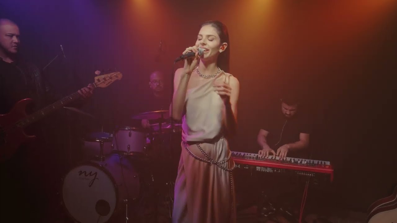 Julia Levy - Just the Two of Us (Studio Session)