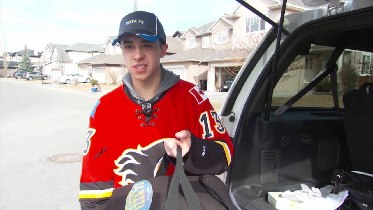 Calgary family gets a special delivery from Johnny Gaudreau