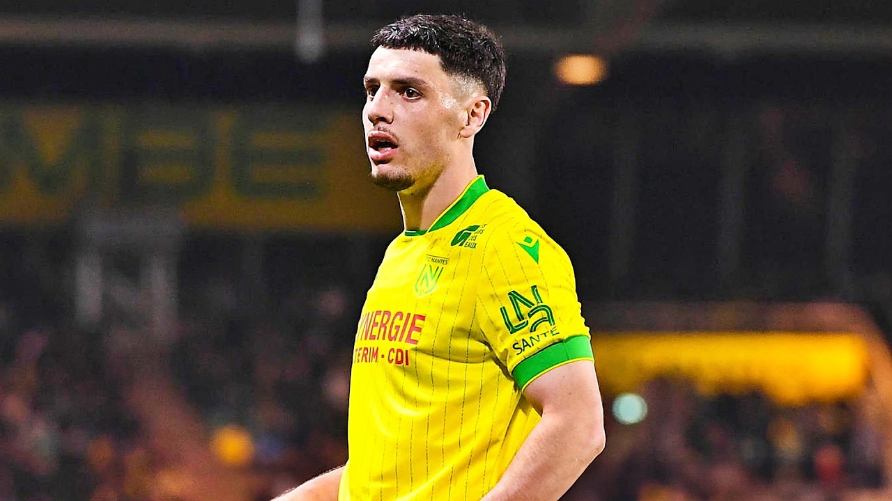 Matthis Abline Lives on the Last Defender&rsquo;s Shoulder 🎯
