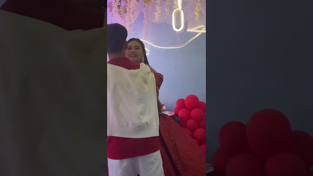 Sarap mg debut noh..