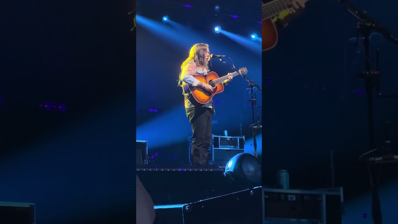 Billy Strings “Love Like Me” Live Pittsburgh 12/12/23