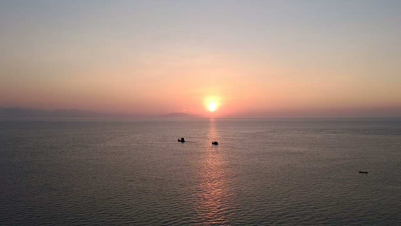 SUNRISE Fix View (No Edit, No Talk)Just View and Wind Noise ONLY. At the end of Dawei Peninsula View