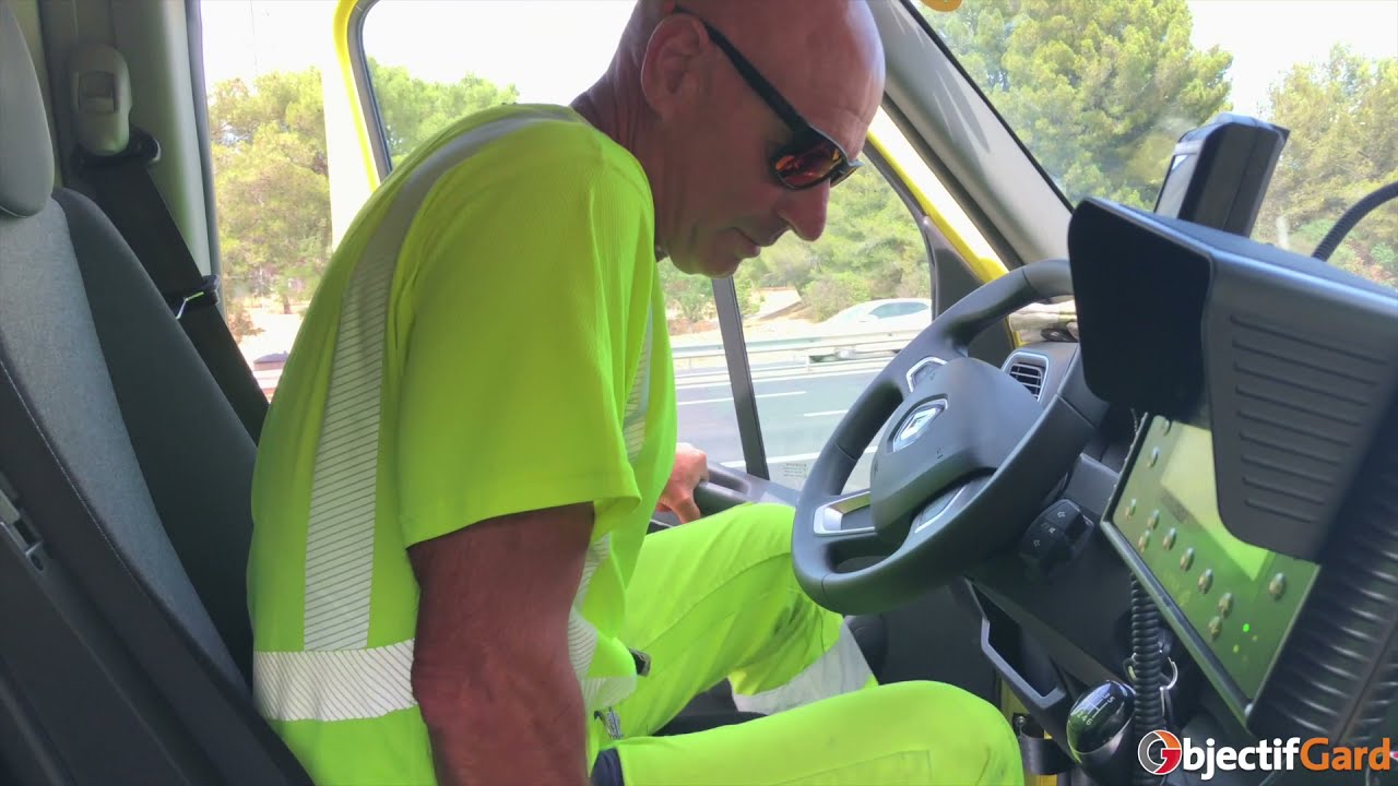 JOBS D'ÉTÉ - En route sur l'A9 avec Thierry, patrouilleur ASF-Vinci