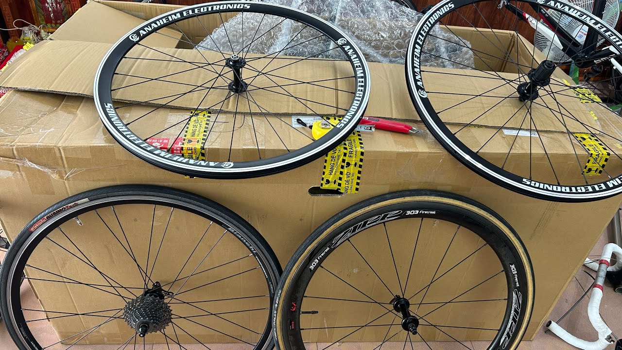 (đã bán) Vài cặp bánh xe hiệu Mỹ Zipp, Bianchi Italy, group 105 chính hãng mời cả nhà tham khảo
