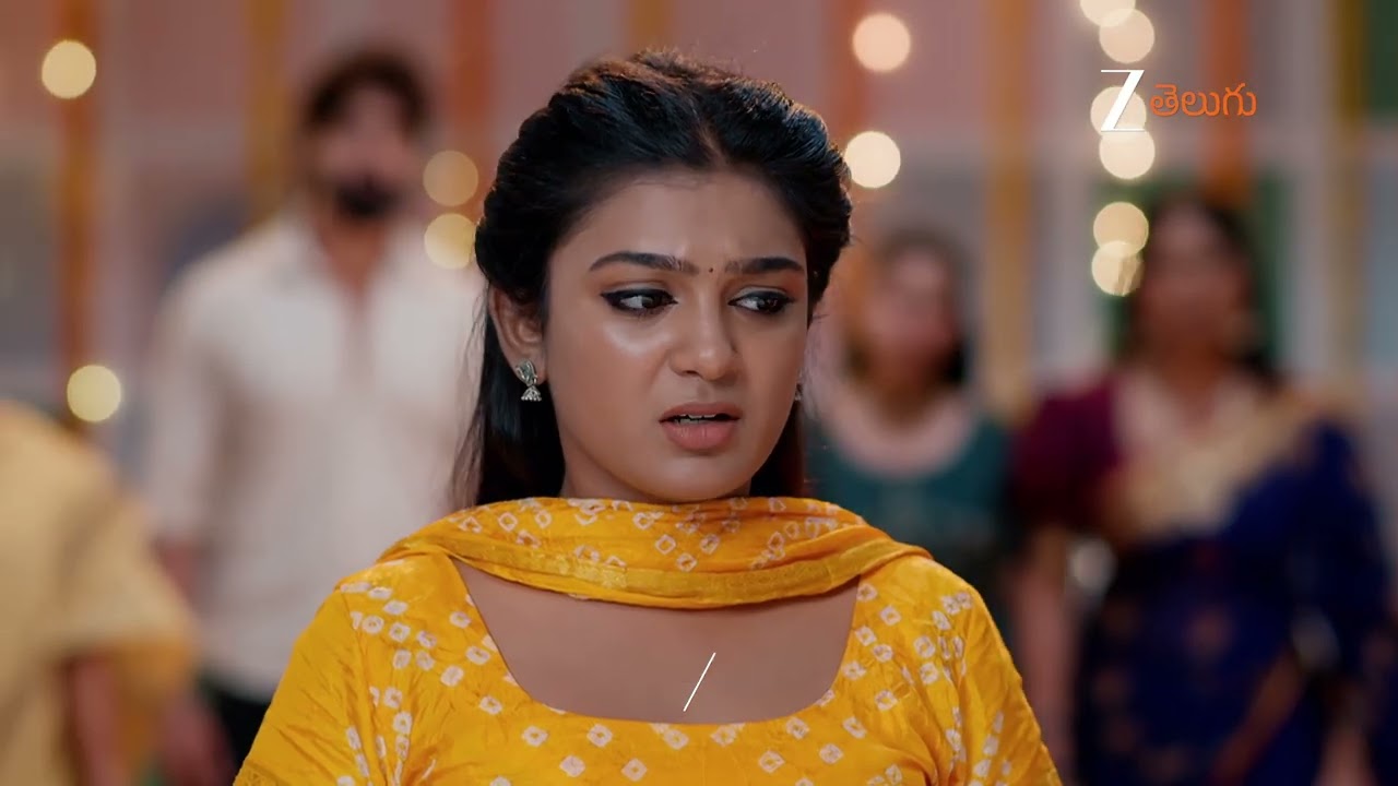 Auto Vijayashanthi Promo - 27 Oct 2025 - Mon to Fri at 9:30PM - Zee Telugu