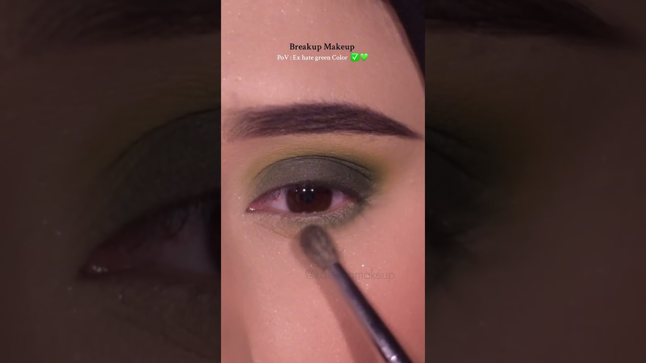 Green makeup Tutorial  #makeuptutorial #makeupshorts #greenmakeup