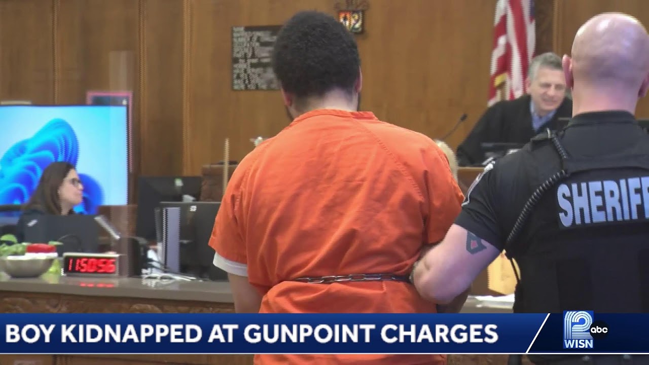 Corey Williams in court. Investigators say he and 2 other suspects abducted a 7-year-old at gunpoint