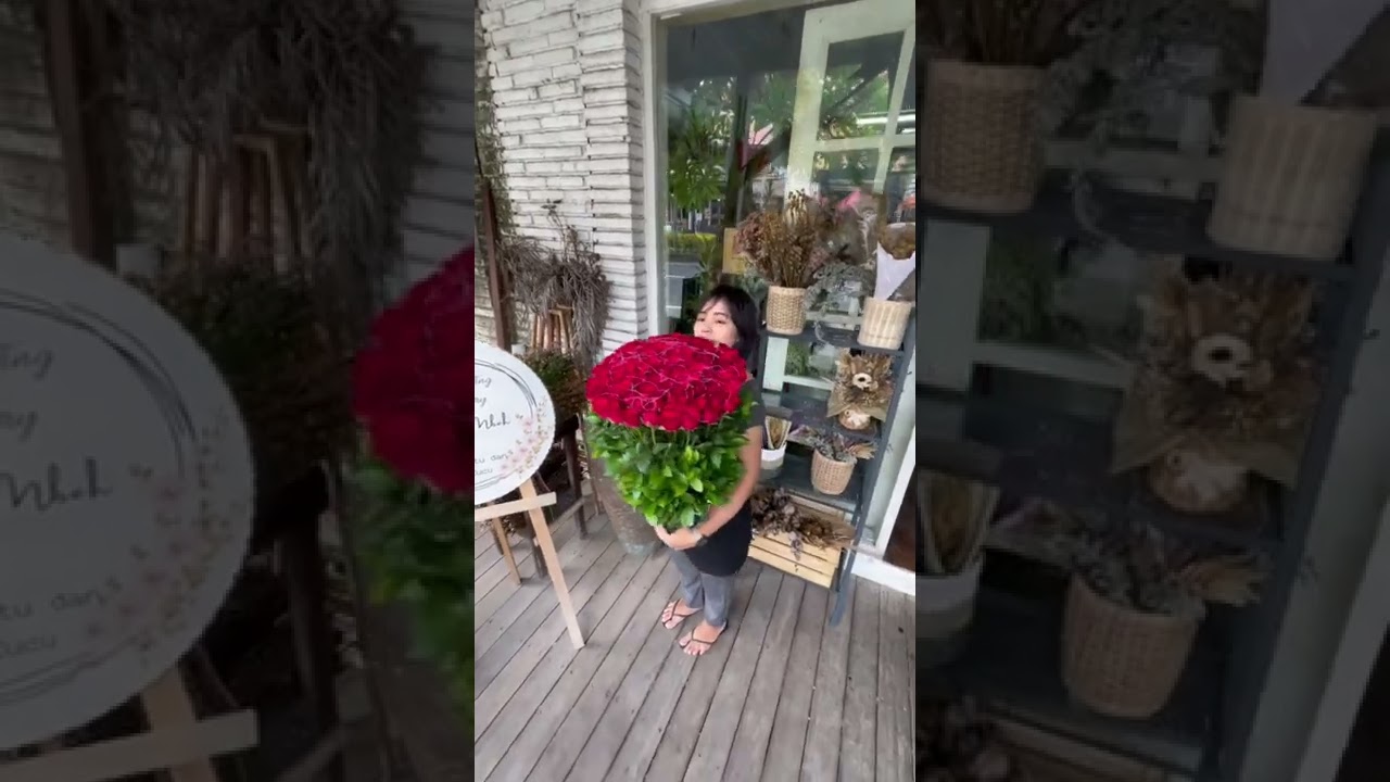 100 Long Stem Red Roses - Flower Bouquet ✅ - Rosa Flowers Bali
