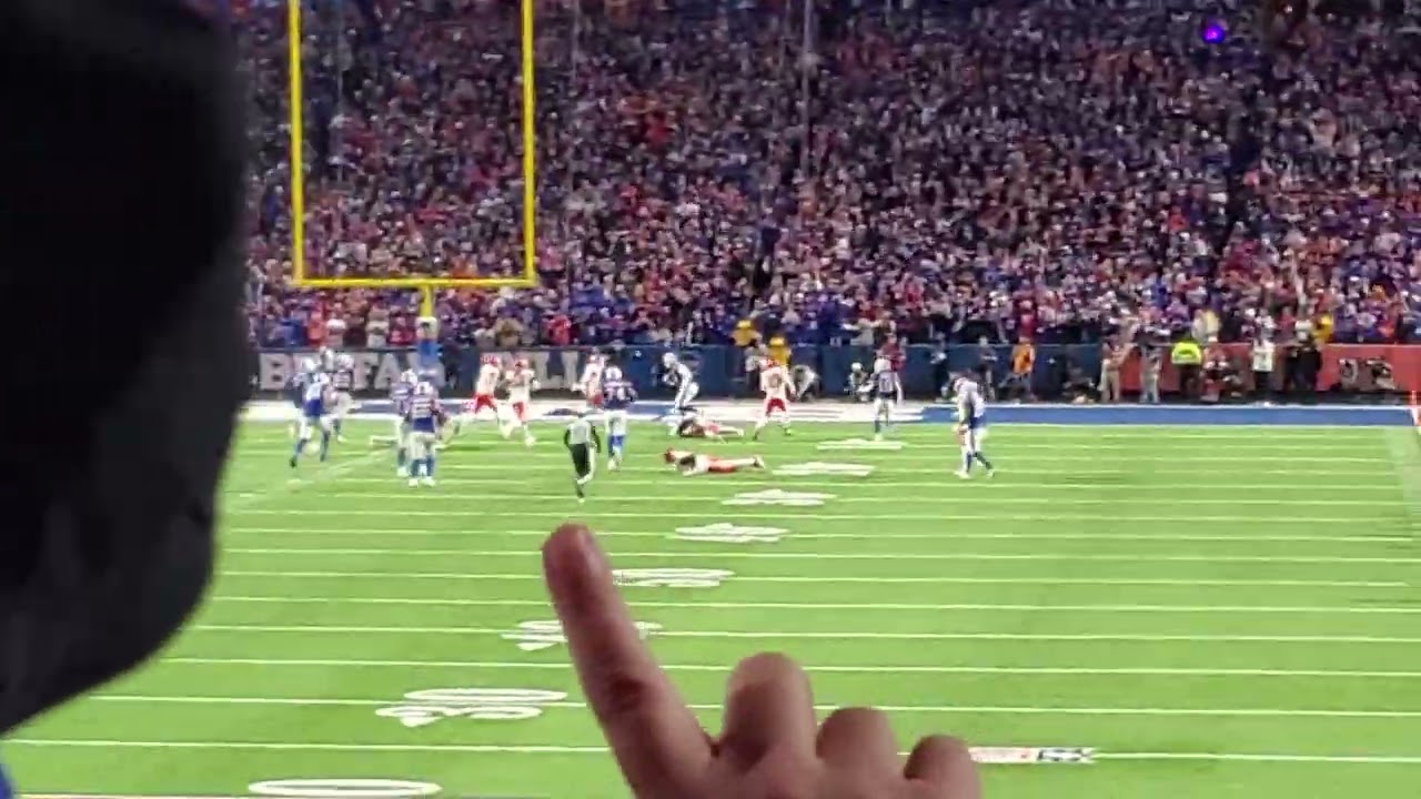 JOSH ALLEN CALLS GAME AND TIES THE BILLS ALL-TIME TD RECORD!!