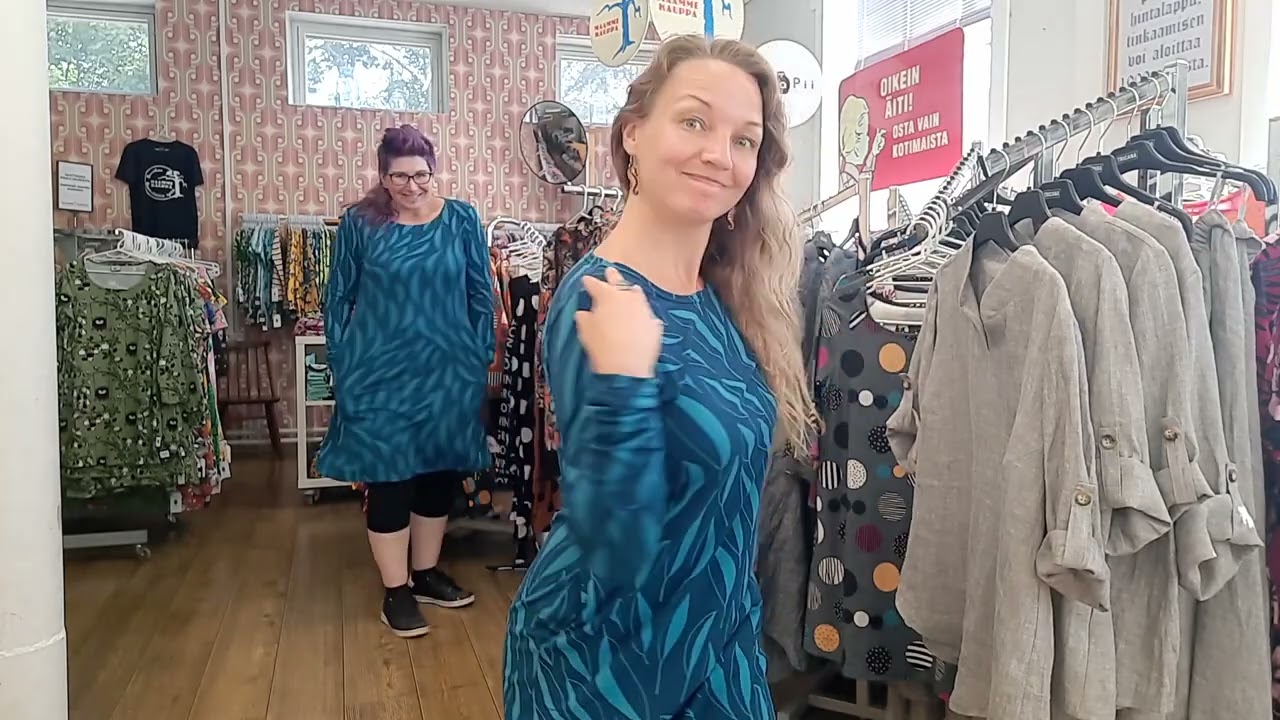 PaaPii Design Sini mekko Flow petrooli-syv&auml;nne