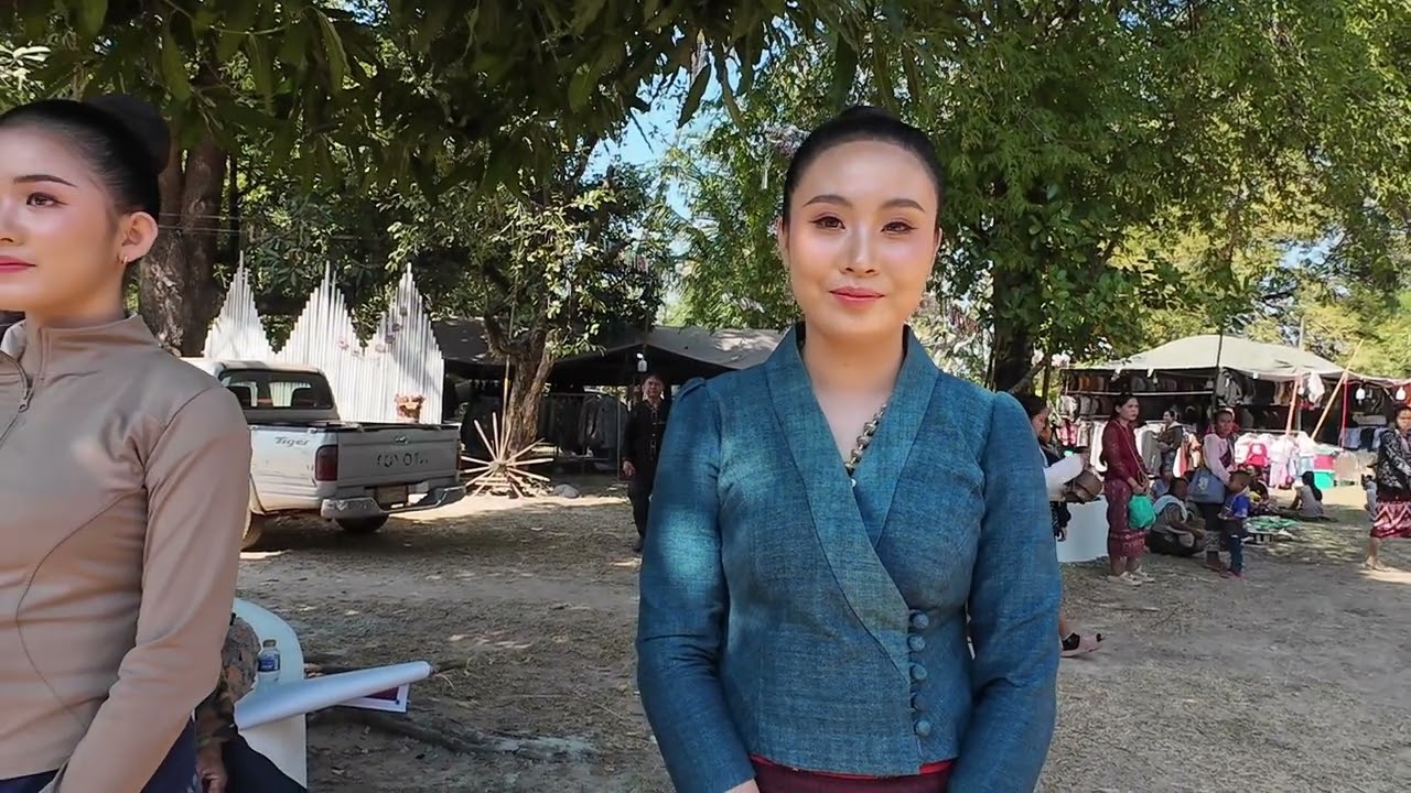 เที่ยวงานบุญกระบองใหญ่งานเผ่าบลูรวมมี 3 ประเทศ thailand vietnam cambodia