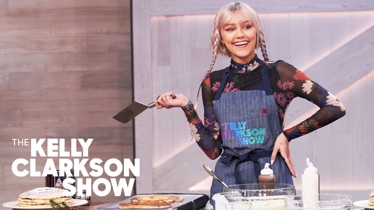 Grace VanderWaal And Kelly Make Cinnamon Roll Pancakes From The Cheesecake Factory