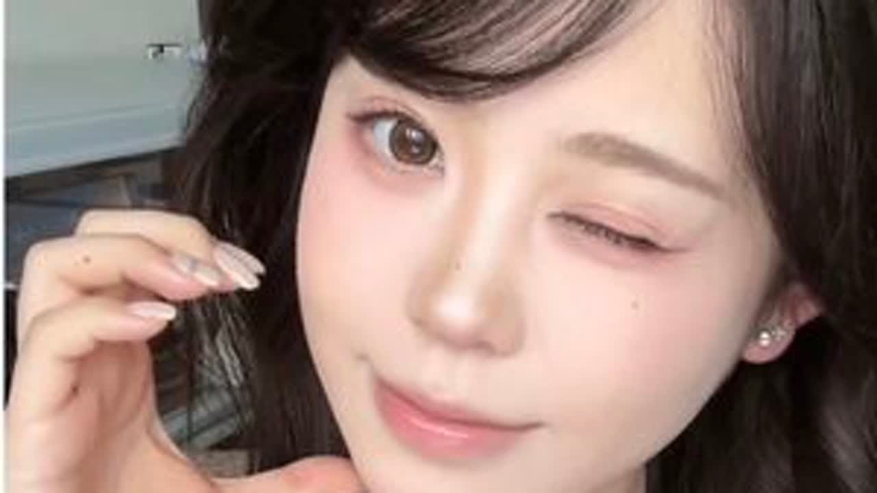 让新手看清所有细节的超详细沉浸式跟练之拜年温柔淡妆～#rc粉饼#新年净妆迎好运 #潮妆研究所#冬日淡妆的慵懒感拿捏了 #晒晒我的年度宝藏妆容