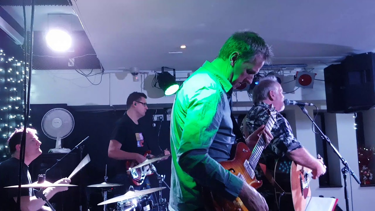 Donal Kirk Band feat. Anto Drennan with John Marron on drums & Keith Duffy on bass.