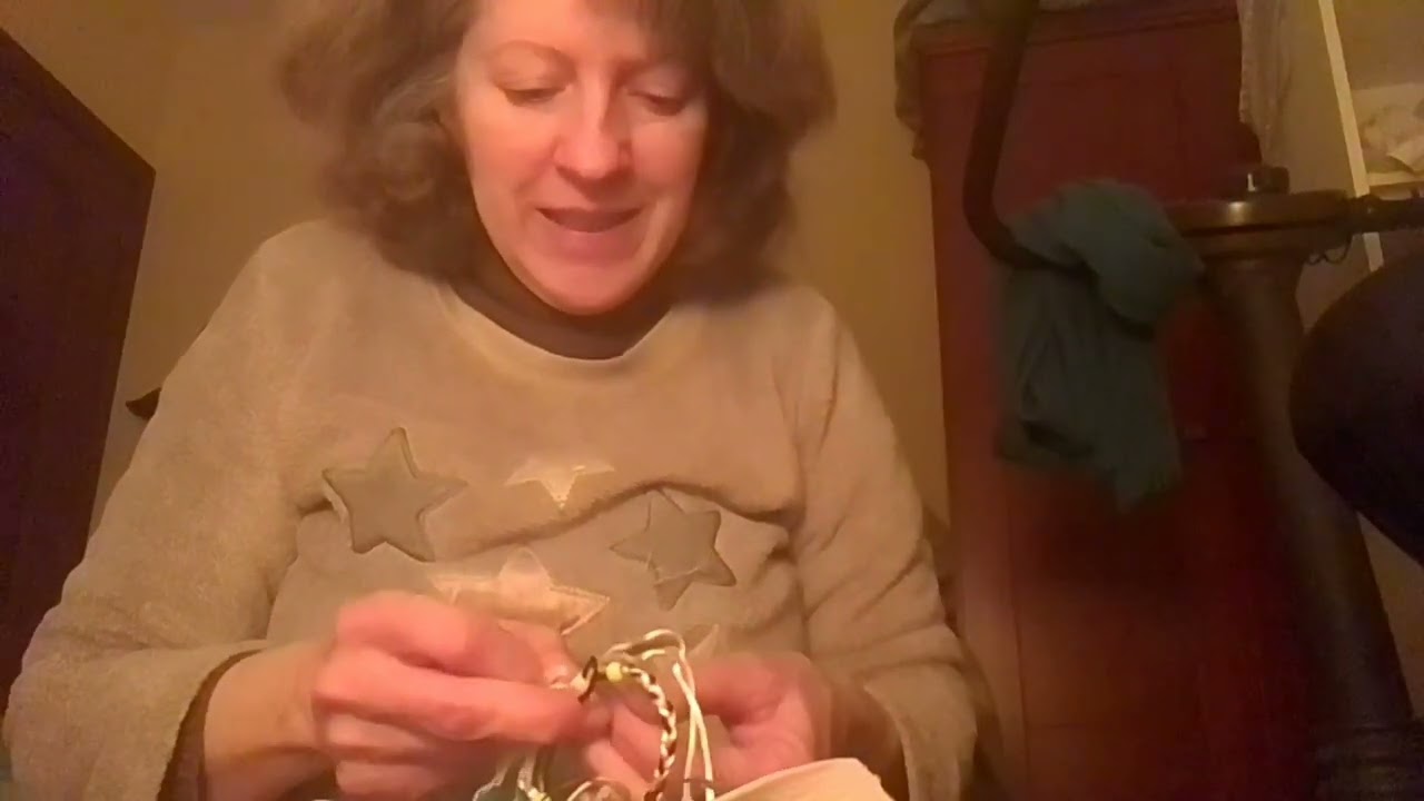 ASMR haciendo pulseras sonidos relajantes al natural #suenoreparador 