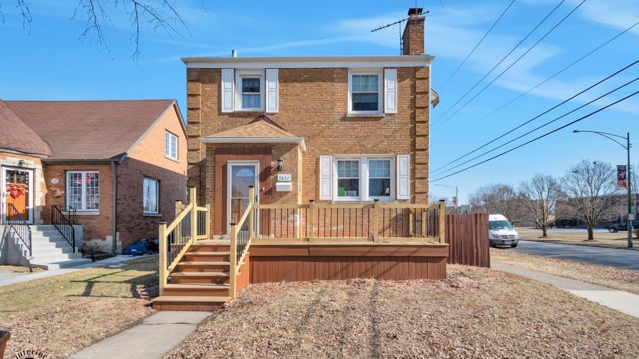 9857 S Hamlin Ave, Evergreen Park, IL