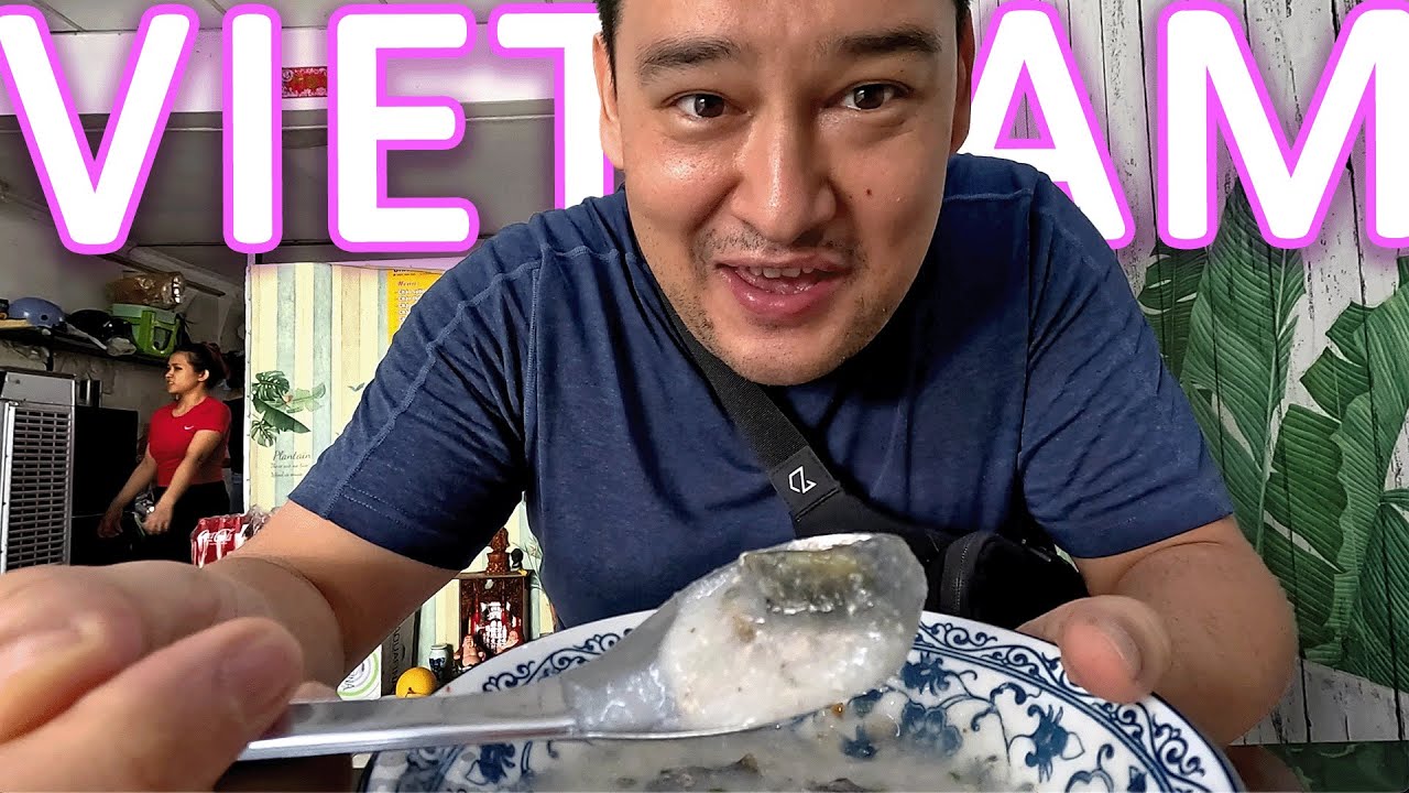 COMFORTING Vietnamese STREET FOOD Breakfast in Saigon (Cháo)