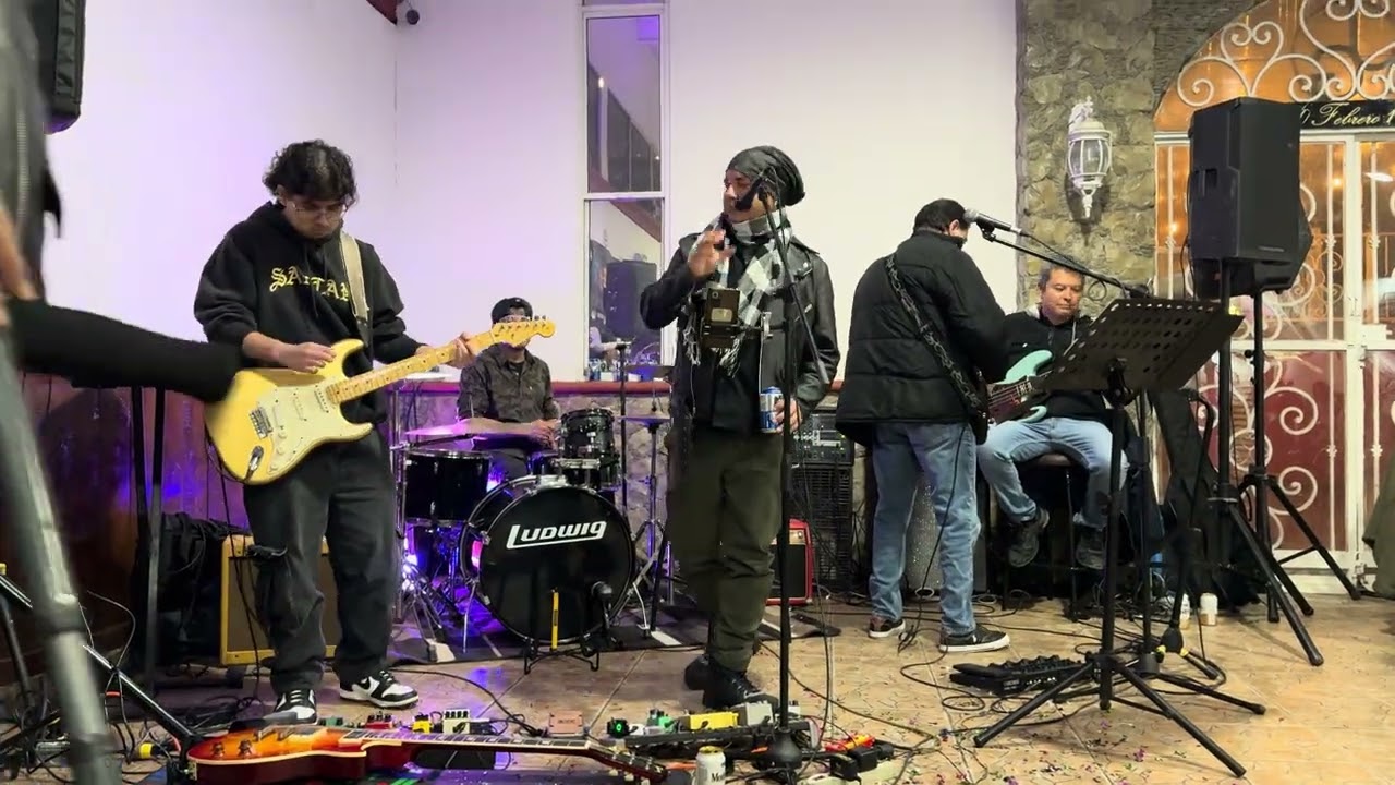 Carlitos Quiroz Palomazo Con La Raza-Highway Star-Deep Purple Cover En Renafest 50-24-01-26