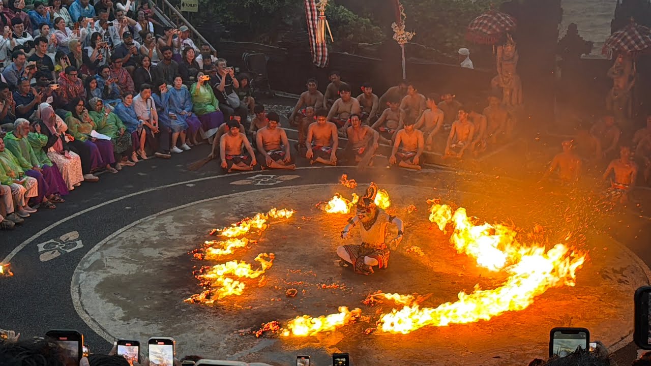 Kecak Dance | Bali | Uluwatu Temple