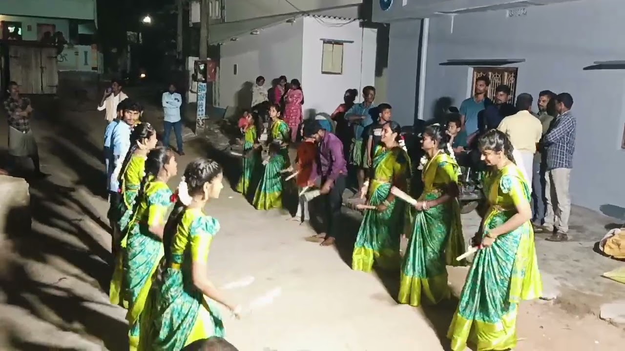 శ్రీ బాల పడమటమ్మ కోలాటం విస్సన్నపేట దంచవే మేనత్త కూతురా సాంగ్ 