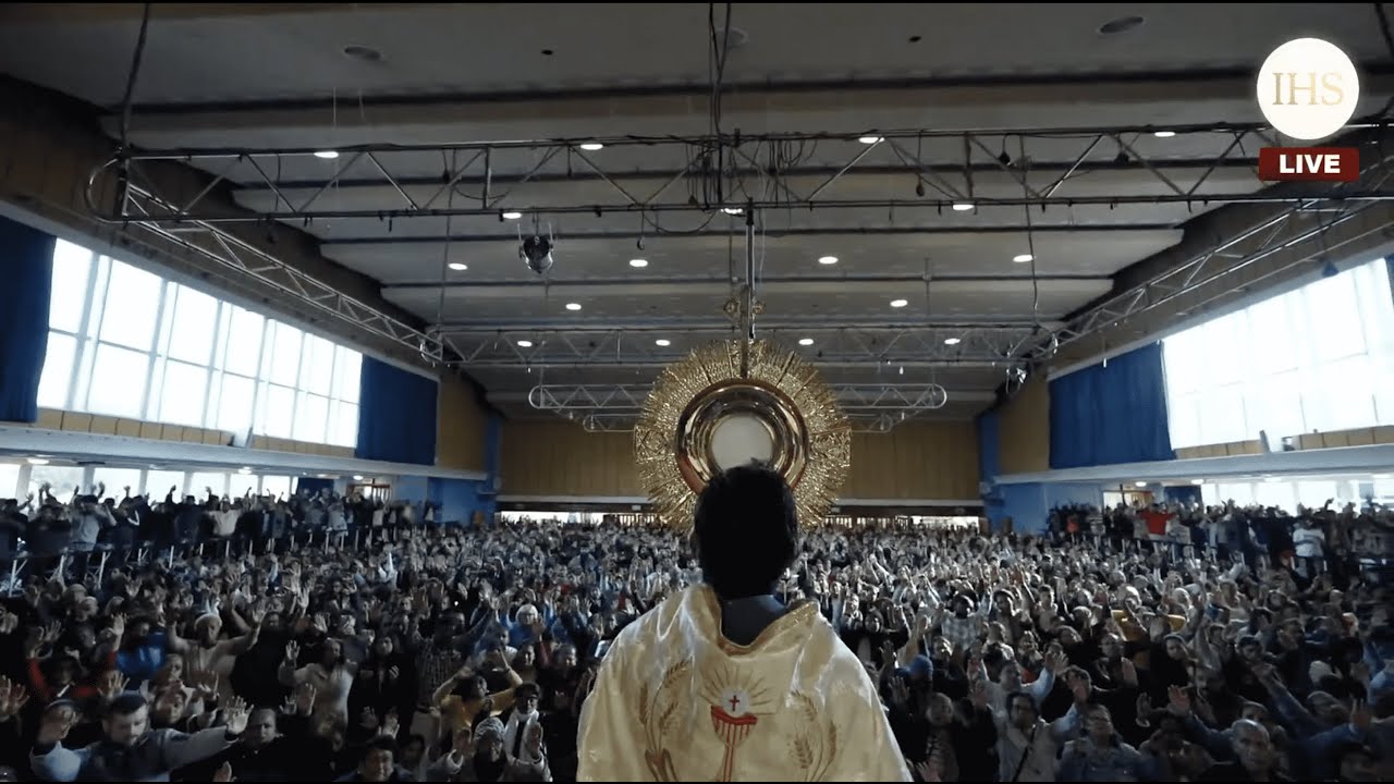 Holy Adoration led by Fr Joseph Edattu VC, Fr Antony Parankimalil VC & Fr Paul Pallichamkudiyil VC