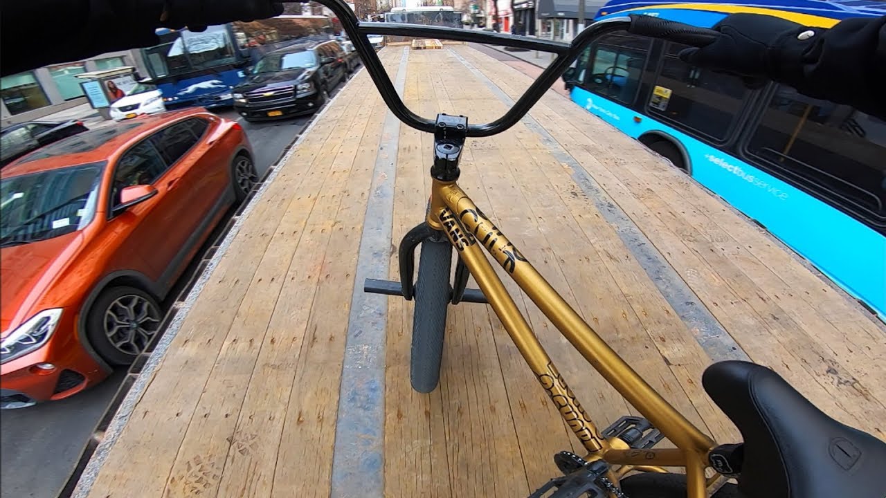 КАТАНИЕ НА BMX НА ДВИЖУЩЕМСЯ 18-КОЛЕСНОМ ТРАНСПОРТНОМ СРЕДСТВЕ В НЬЮ-ЙОРКЕ 3