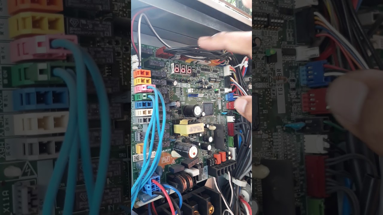 cara memperbaiki AC VRV jika error U4