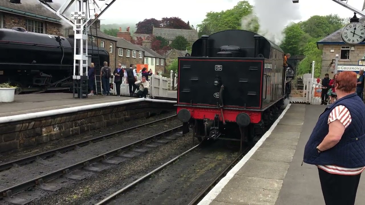 5428 & 92134 on light engine moves at Grosmont Station 03-09-2023