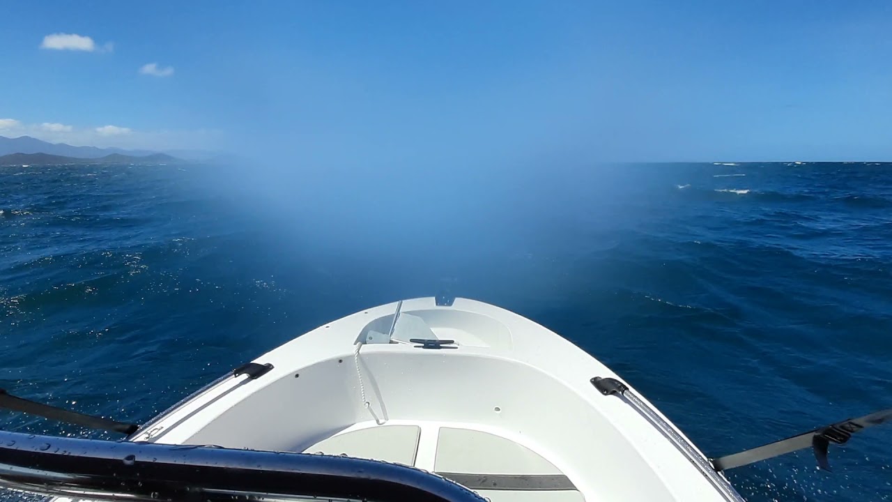 Smartwave SW4200 + Maercury 50CV 4T. Noum&eacute;a, Nouvelle Cal&eacute;donie. Premiere sortie!