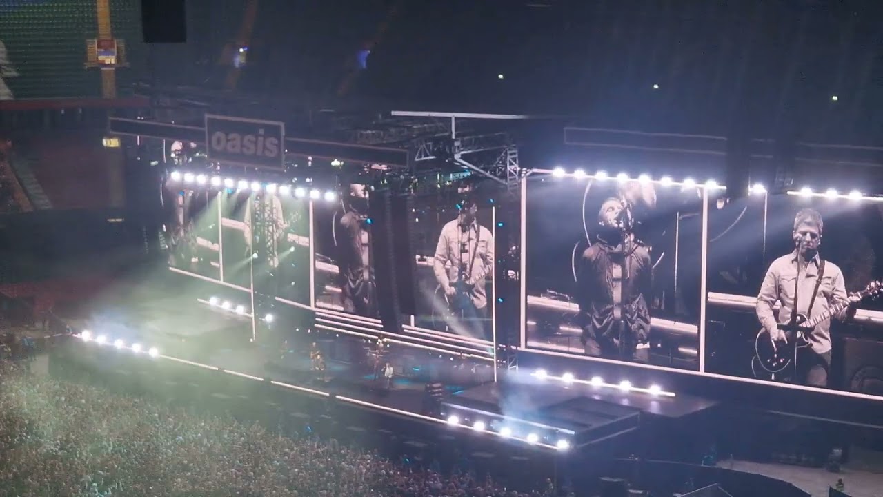 Oasis - Principality Stadium Cardiff, Hello and intro (04/07/25)
