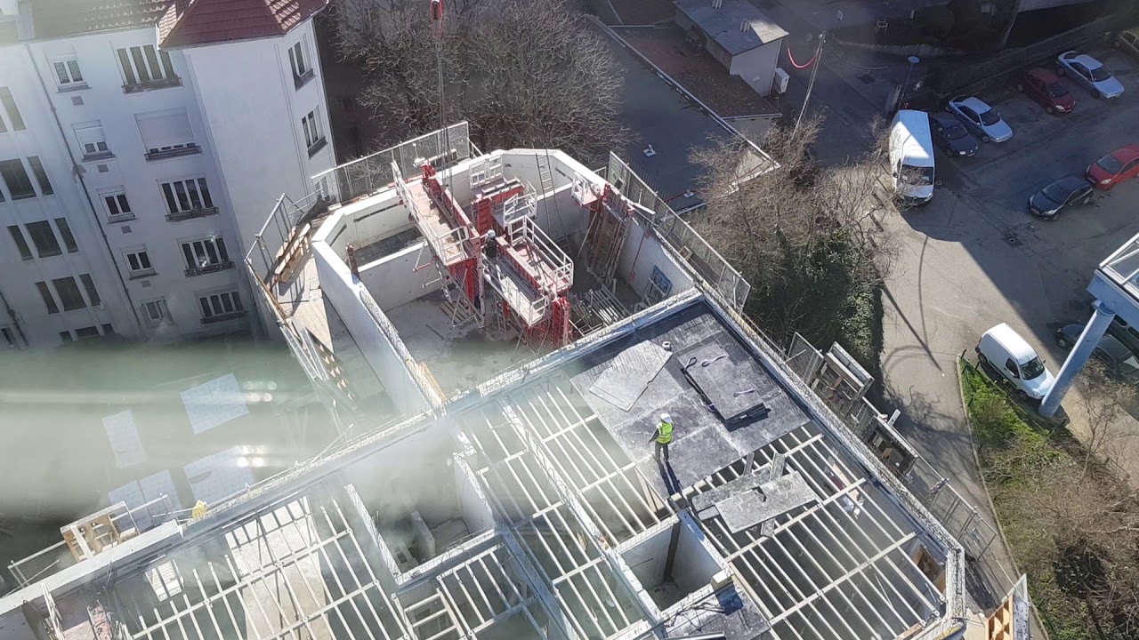 GRUTIER (2) GRUE A TOUR  /Tout les GRUTIERS connaissent se genre de situation avec le vent 🤣✌(1.3T)