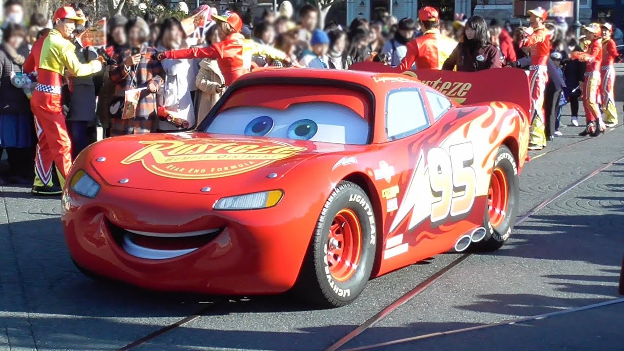 ディズニーシー カーズが日本初登場！【ライトニング・マックィーン・ヴィクトリーラップ】