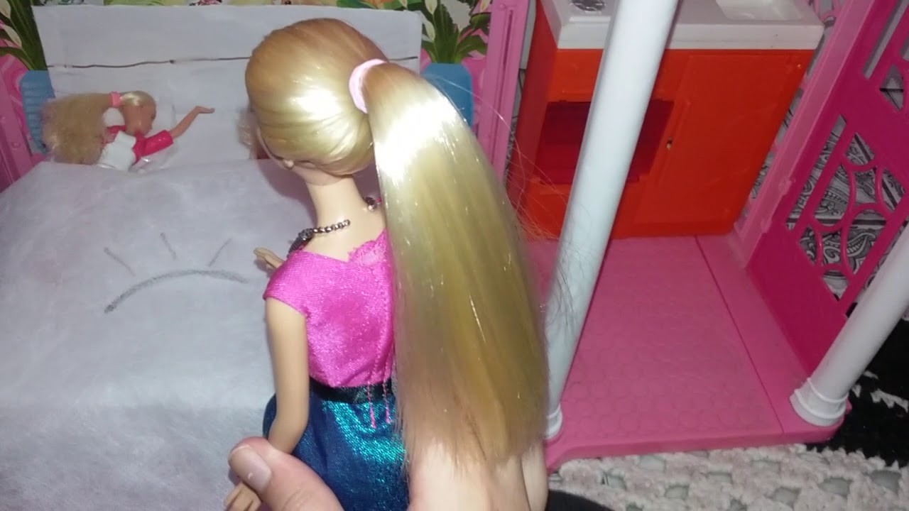 Rotina da manhã da Barbie