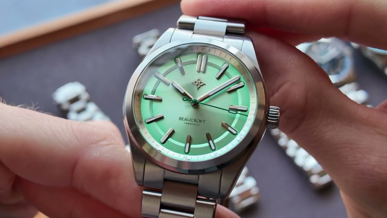 Beaucroft Element G&T in natural light