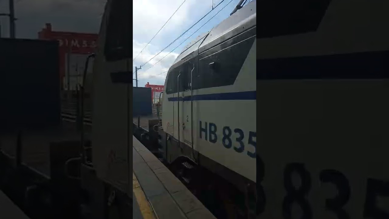 TCDD Tüpraş yakıt treni 83506 Sincan istasyonu geçişi
