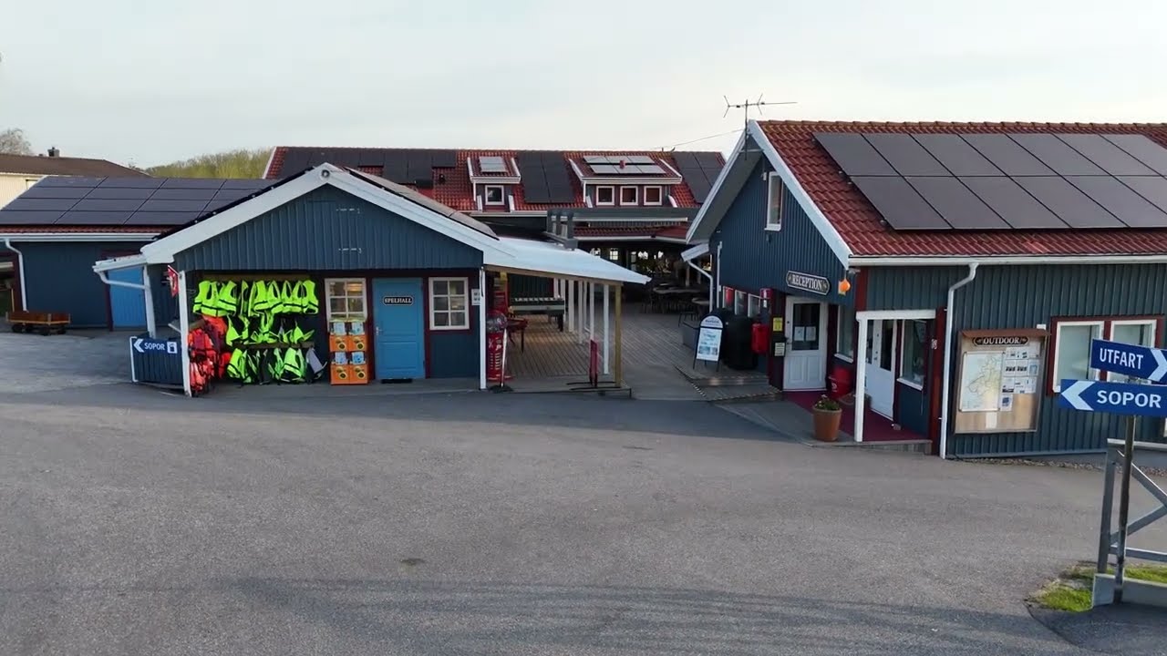 Ramsvik Stugby & Camping - en film som visar hur stugområdet ser ut