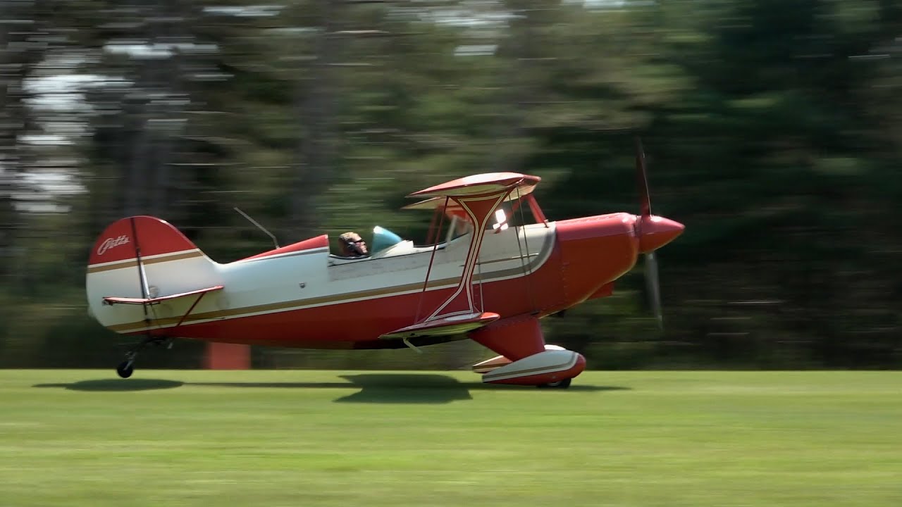 Pitts S2A - Landing, start, takeoff - COPA70 Fly-in