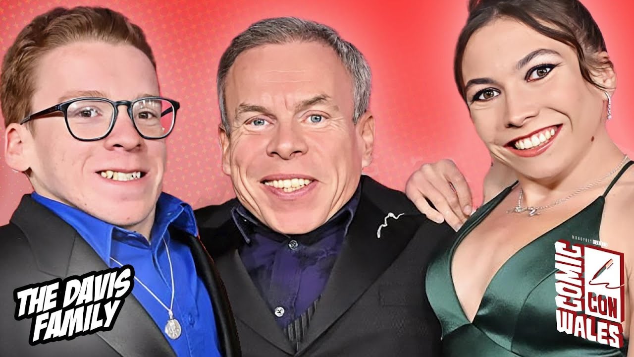 The Davis Family | Warwick Davis, Annabelle Davis & Harrison Davis | Comic-Con Wales 2024