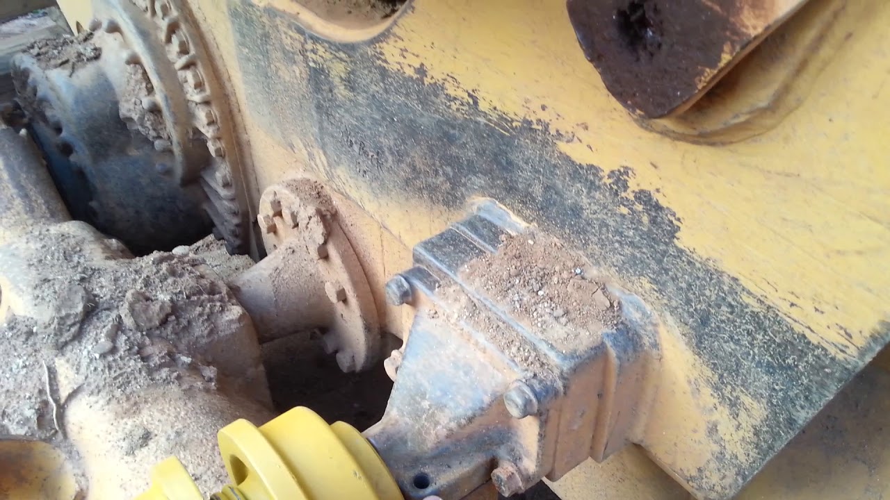 Cat 943 undercarriage experience pt 1