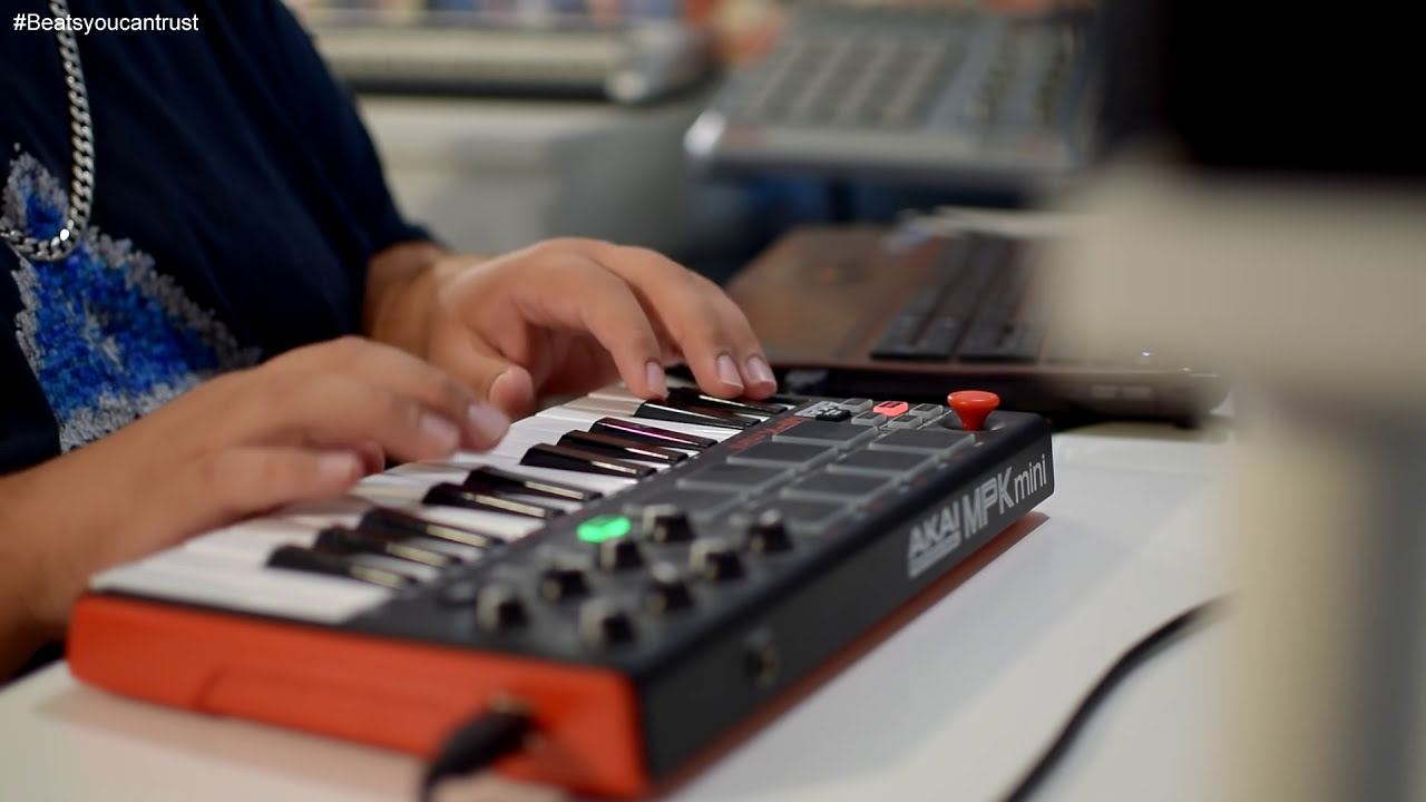 90s HIP HOP beat making Akai MPK Mini Mk2