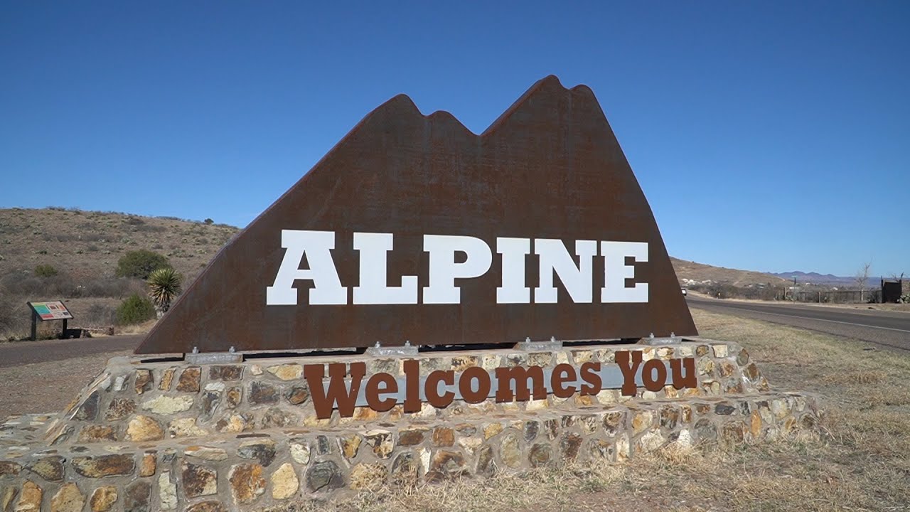 Alpine, Texas murals, artist, shops, and farmers market.