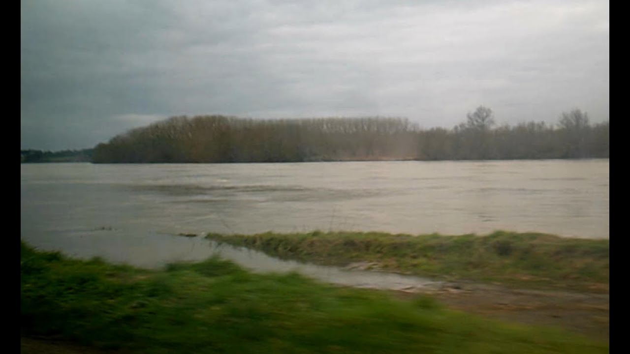 La Loire en crue [2013]- La Loire Gelée [2012]