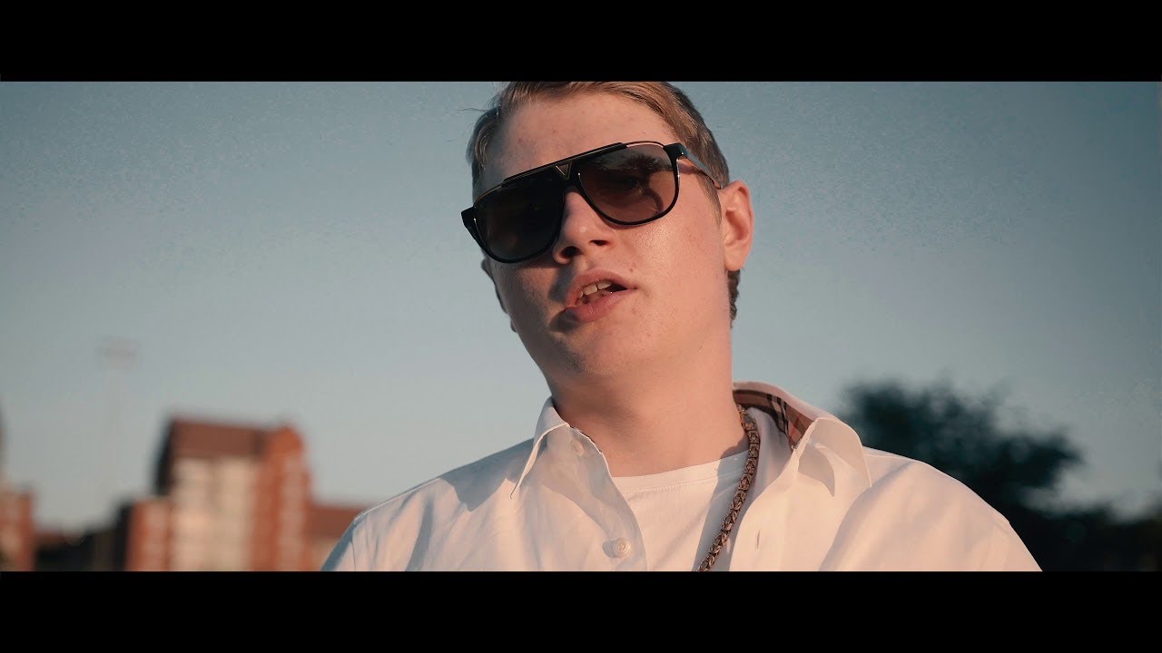 EIN&Aacute;R - NU VI SKINER (official musikvideo)